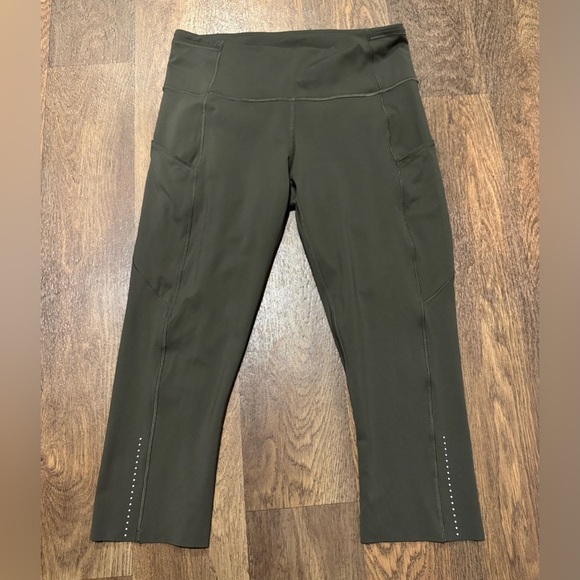 Lululemon Fast & Free Crop II *Nulux 19" Moroccan Blue Army Green Size 8 - Picture 3 of 13